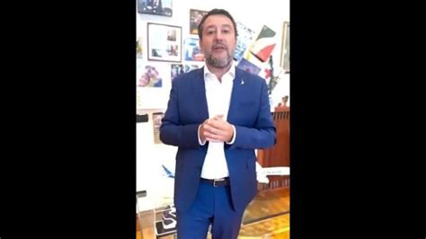 Salvini Parla Francese Grazie All Intelligenza Artificiale E Invita