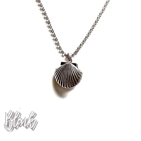 Clamshell Necklace Blink Juwele™ 15 Off