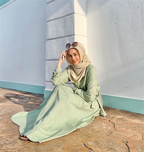 8 Warna Jilbab Yang Cocok Dengan Baju Hijau Muda