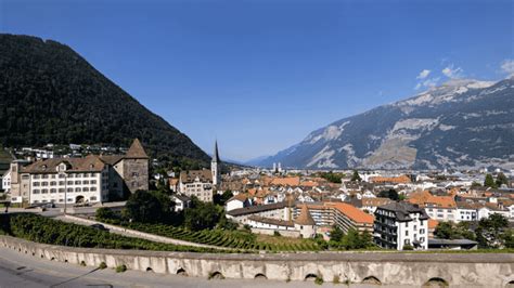 Best Hotels in Chur, Switzerland Near Train Station (Walking Distance) - SwitzerLanding