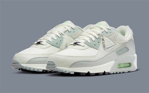 Une Nike Air Max 90 Next Nature Molten Metal Programmée Le Site De La Sneaker