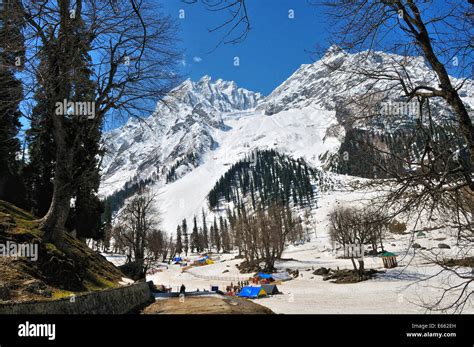 Welcome to Thajiwas glacier, Kashmir Stock Photo - Alamy