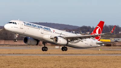 TC JSO Airbus A321 231 Turkish Airlines Rafal Pruszkowski JetPhotos