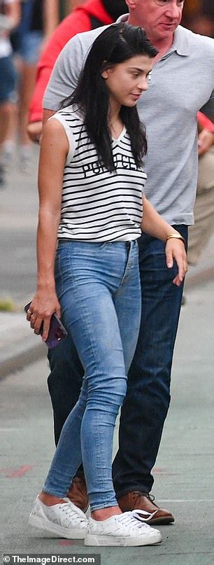 Hot Sexy Paula Hurd Bikini Pics