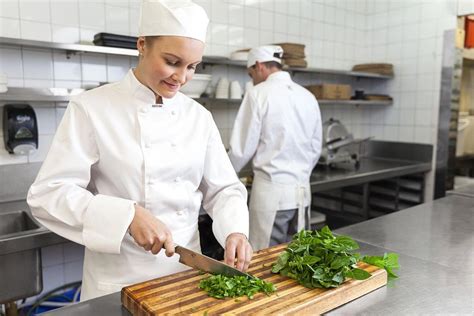 O Que Faz Um Ajudante De Cozinha - Ajudante de cozinha (m/f)