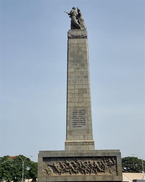 Le Monument Du 22 Novembre Office