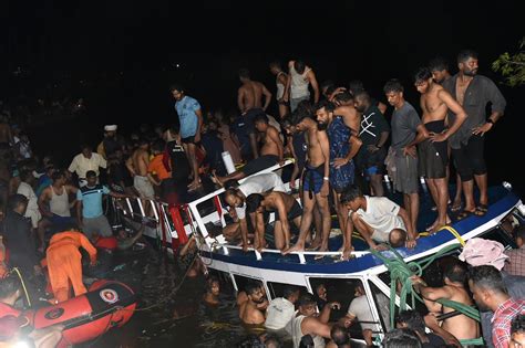 Inde Au Moins Morts Apr S Le Chavirement D Un Bateau