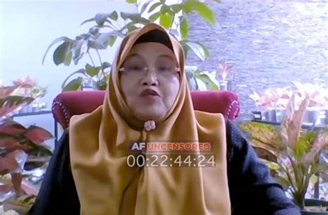 Sebut COVID 19 Bukan Pandemi Eks Menkes Siti Fadilah Supari Curiga