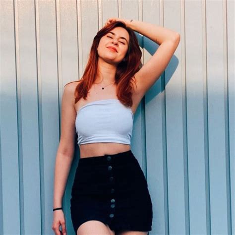 3 Hot Sexy Nina Dantas Bikini Pics