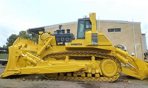 Komatsu D575A Super Dozer Motores Tierra Komatsu D575A Super Dozer