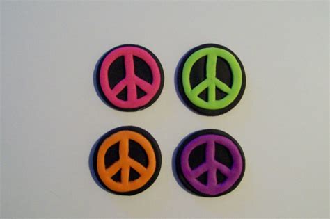 Peace Sign Cupcake Toppers Fondant My Fondant Cupcake To Flickr