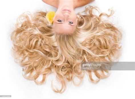 Stock Foto Porträt der blonde mit lange lockigem Haar Professional hair salon Perfect hair
