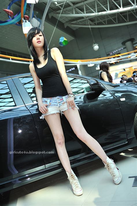 Xxx Nude Girls Hwang Mi Hee At Chevrolet Exhibitions