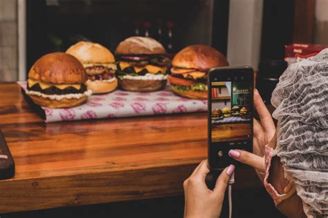 4 Strategie per promuovere la tua attività di food delivery See You