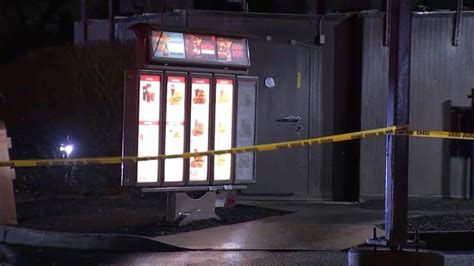 Woman Shoots Man In Wendys Parking Lot At Huntingdon Valley Shopping