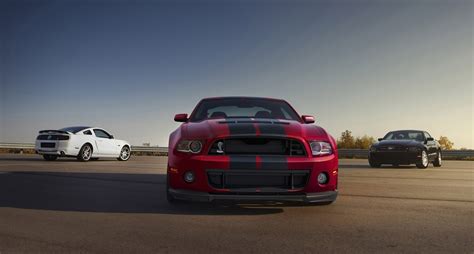 Ford Shelby Mustang Gt500 50 Anos De Puro Músculo Americano