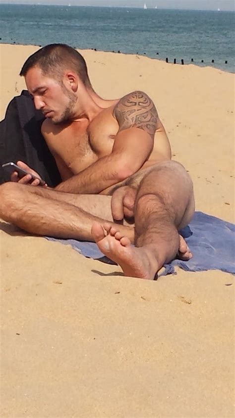 Straight Guys Naked Outdoors