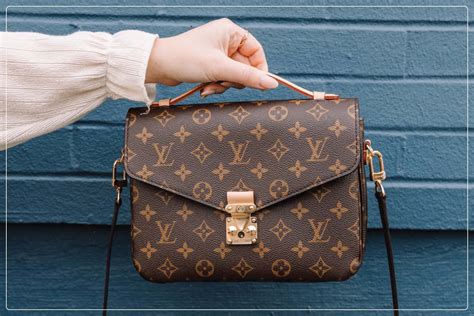 Download Louis Vuitton Pictures