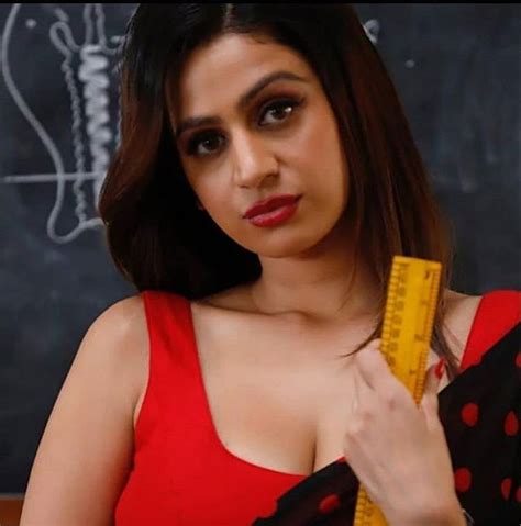 Kenisha Awasthi Hot Hot Teacher Role In Mastram Web Series Hd Phone