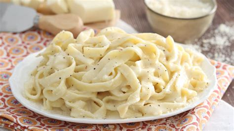 Fettuccine Alfredo La Ricetta Della Primo Piatto Italiano Famoso In