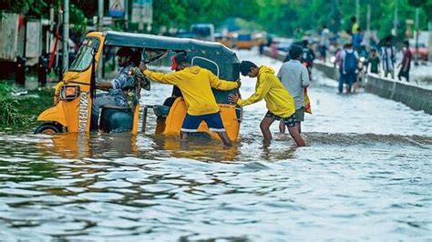 Chennai rains: IMD issues ‘orange’ alert, roads waterlogged, update on ...