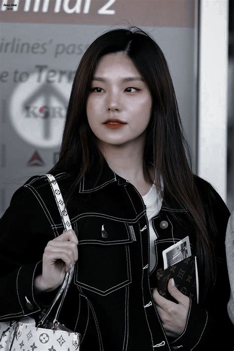 ༒ྉ𝐈𝐓𝐙𝐘 𝐘𝐄𝐉𝐈 ᴅᴇ 𝐏𝐈𝐍𝐎𝐂𝐇𝐎࿐ Dark Black Wallpaper Dark Aesthetic Itzy