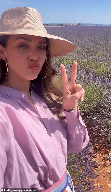 Jessica Alba Looks Very Toned In A Skimpy Bikini As She Enjoys Her Brat Summer In Mykonos