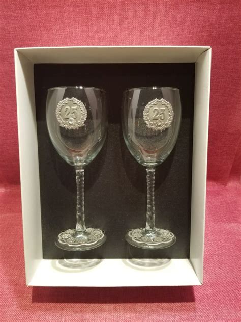 Coupe à vin 25e anniversaire Aux P tits Cados Là où chaque moment trouve son présent