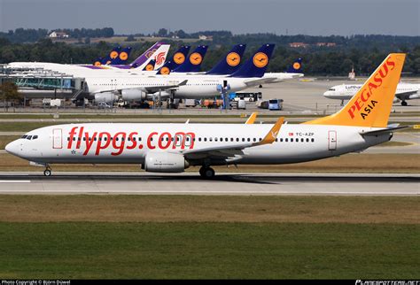 TC AZP Pegasus Boeing 737 82R WL Photo by Björn Düwel ID 655869