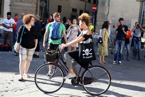 Florencja Prywatna wycieczka rowerowa z degustacją lodów GetYourGuide