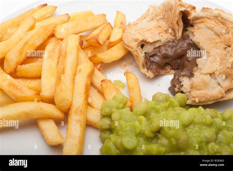 Pie With Mushy Peas Chips Hi Res Stock Photography And Images Alamy