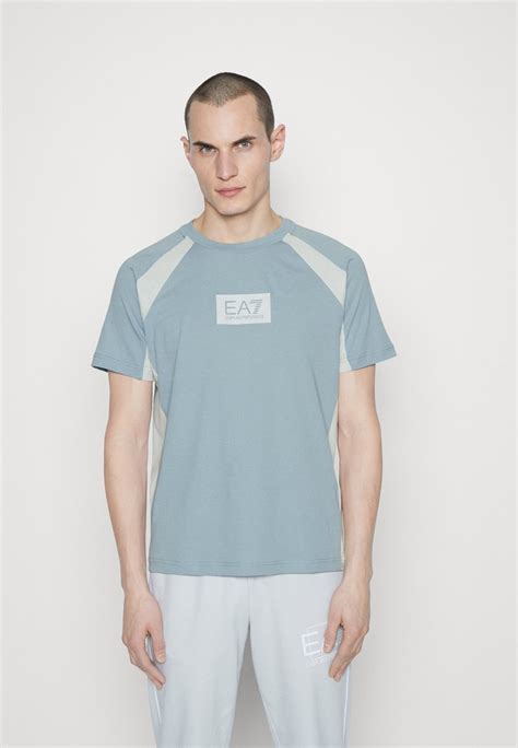 Ea7 Emporio Armani T Shirt Print Light Blue Lichtblauw Zalando Nl