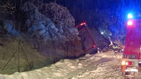 Schneechaos sorgt für Stromausfälle in Kärnten oe24 at