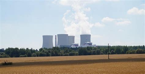 Germany Still On The Fence About Full Nuclear Shutdown