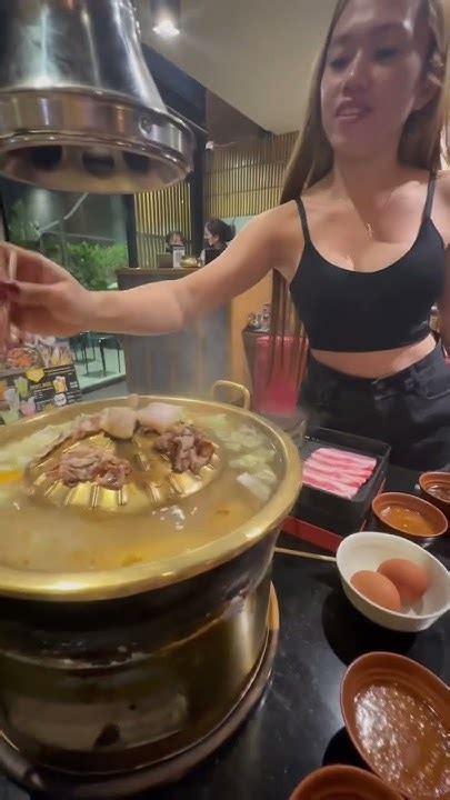 Mookata Thailand 🇹🇭🐷😱 Filipinagirl Mookata Grill Food Foodshorts