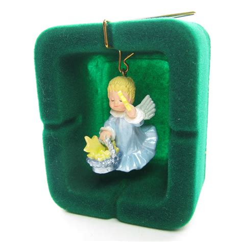 Angel Christmas Ornament Vintage Hallmark 1989 Little Star Bringer | Brown Eyed Rose