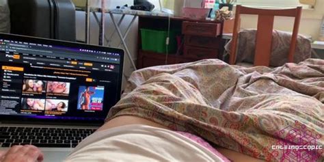 Browsing Porn Watching Cumshot Compilations And Cuming Hard Caleidoscopic Tnaflix