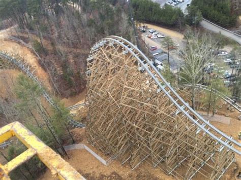 Dollywood Lightning Rod Delay Due to Launch System - Coaster101