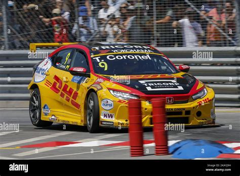 Tom Coronel From Netherlands In Honda Civic Type R Tcr Of Boutsen