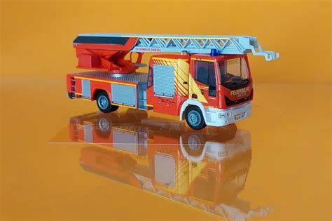 RIETZE 68498 IVECO Magirus Feuerwehr Zwiesel DLK 1 87 EUR 38 99