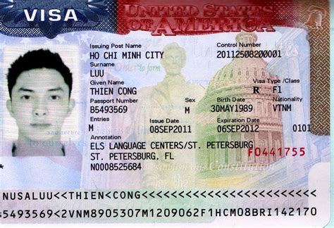 Hồ sơ làm visa đi Mỹ tại Đà Nẵng để đi du lịch bao gồm những giấy tờ gì