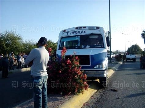 Autobús arrolla y mata a menor de dos años