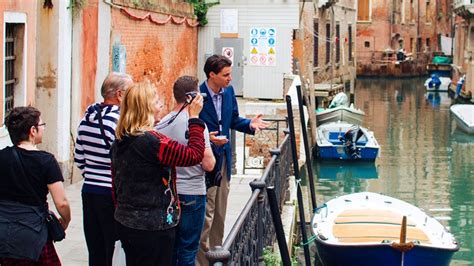 Venice Walking Tour with St. Mark's & Gondola | Walks of Italy