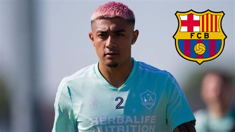 Julián Araujo el jugador mexicano que podría llegar al FC Barcelona