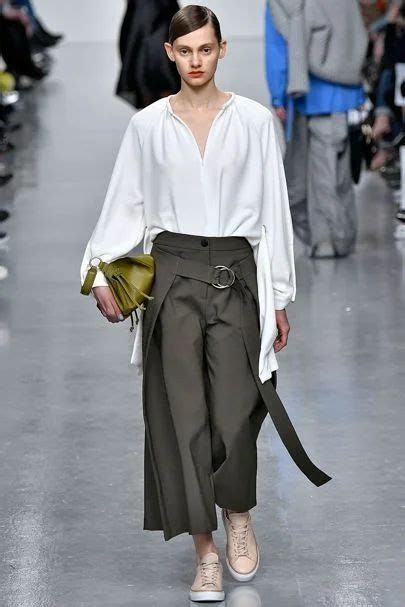 Юбка-штаны: модный тренд этого сезона | Fashion, Womens fashion casual ...