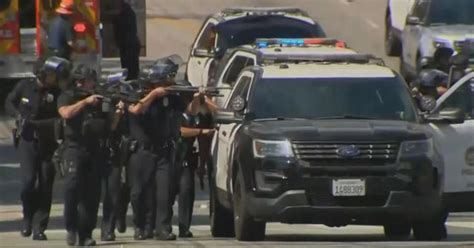 Lapd Released Video Of Officers Shooting Killing Hostage Cbs News