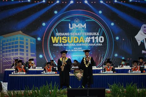 Rektor Bernyanyi Hingga Hadirkan CEO Muda Begini Keseruan Wisuda UMM