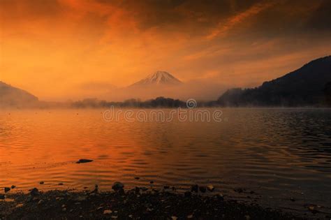 Lake Shoji and Mount Fujisan at Sunrise Stock Photo - Image of idyllic ...