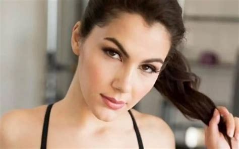 Annusa Valentina Nappi Al Museo Di Casoria L Iniziativa Con La Nota