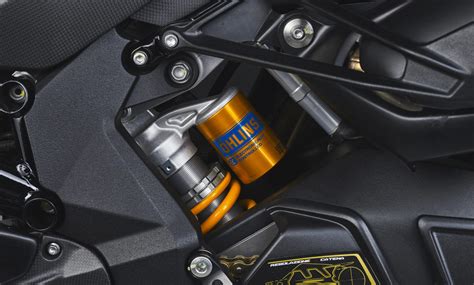 MV Agusta MV Agusta Rush 1000 Hyper Naked Motorcycle